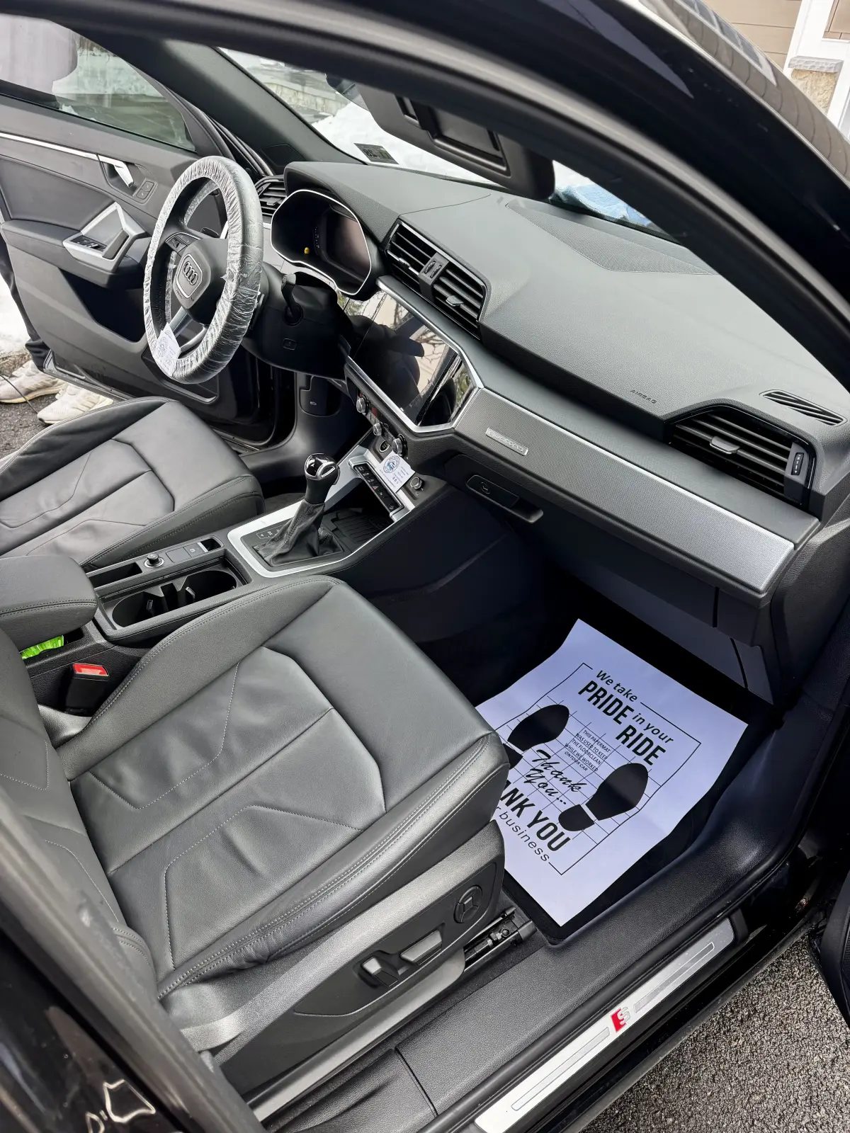 Mobile Detailing in Denville, NJ: The Hub Comes to Your Driveway